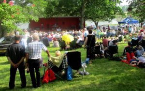 CROWDS ENJOY BOTH GOOD WEATHER AND MUSIC AT DROMANTINE 2016